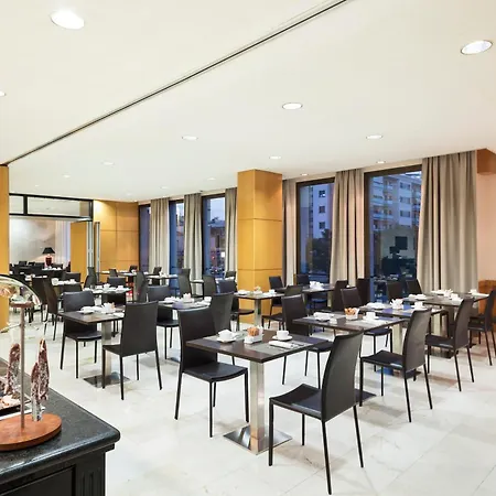 Best Western Premier CMC Girona-2